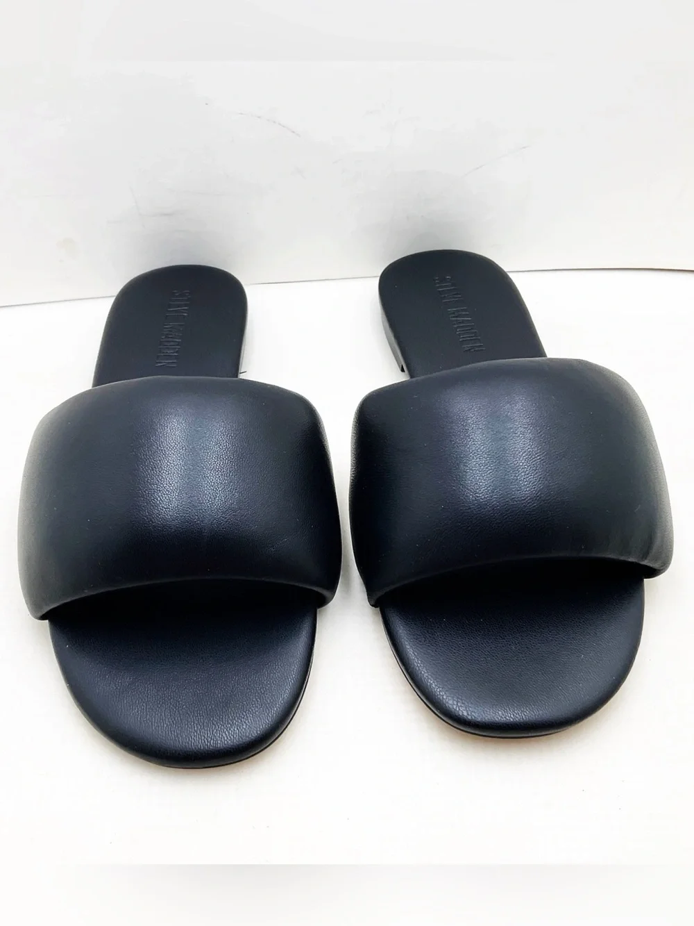 🆕{Steve Madden} Karter Puffy Leather Slide Sandals